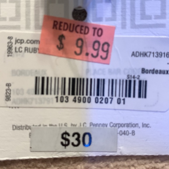 Liz Claiborne Maroon Wallet - Picture 6 of 7